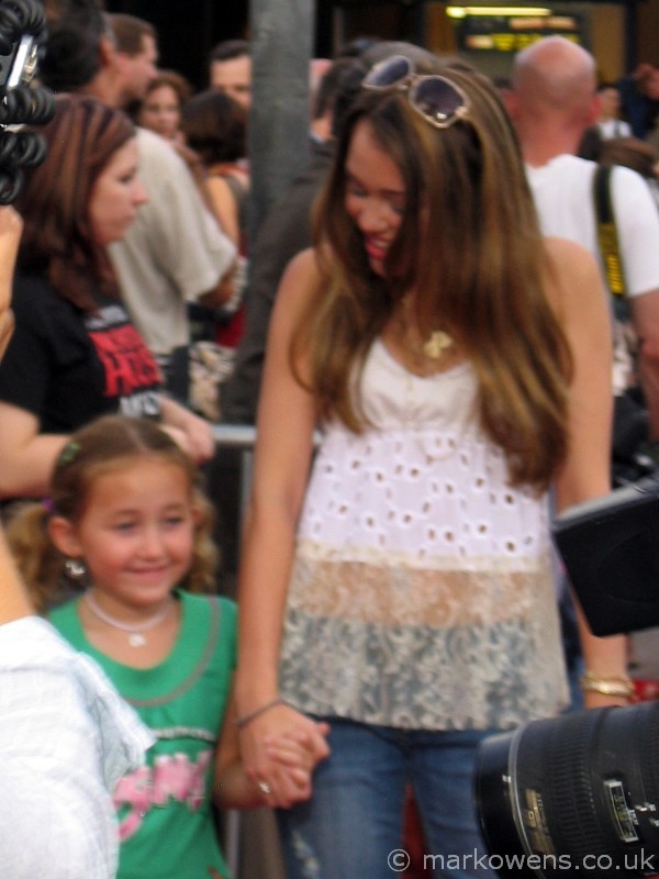 miely and her sis! -  Cinema, tv - TV series - 