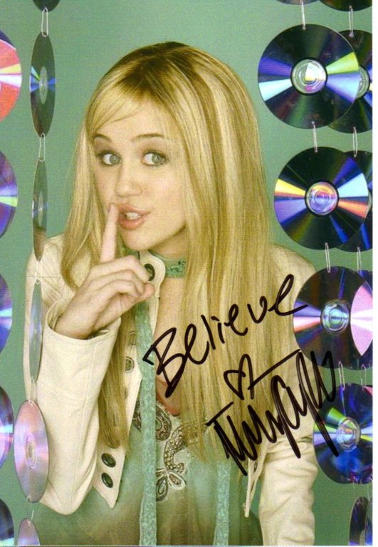 I dont know why i posted this  - Daily life - About me & friends - miley cyrus fansite
