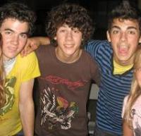 JONAS BROTHERS LYRIX:.. Cinema, tv - 