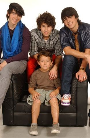 KEVIN, NICK & JOE & FR.. Cinema, tv - 