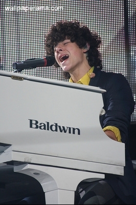 NICK PLAYS PIANO -  Cinema, tv - 
