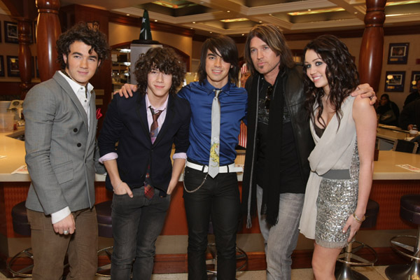 JB, MILEY & BILLY RAY .. Cinema, tv - 