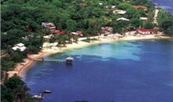 Getting to West End .. Honduras - Turismo - 