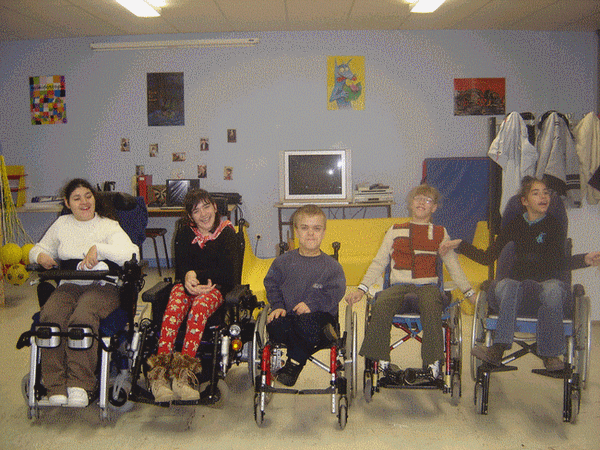 Pr�sentation  de  notr.. Soci�t� - Education, Ecoles - 