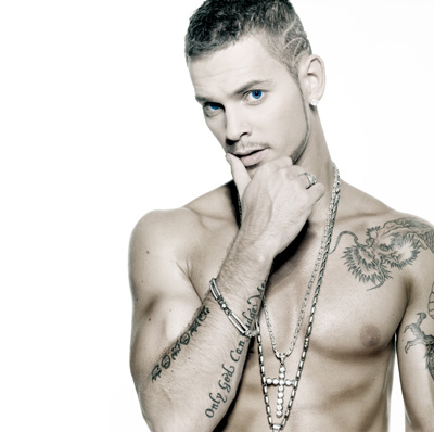 le voici et le voila  le seul  o mo.. Musique - RnB - M.POKORA