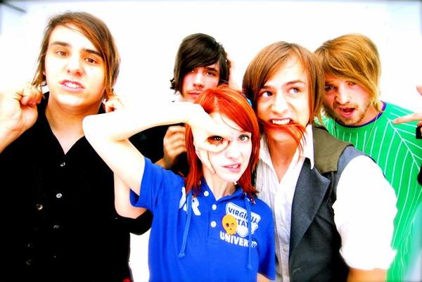 paramore est un groupe.. Musique - Rock - 